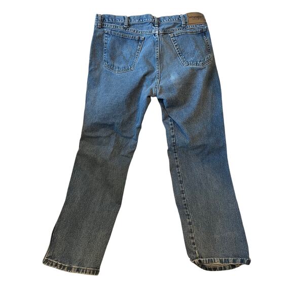 Wrangler Classic Straight Leg Jeans Mens 38x32 - Picture 2 of 3